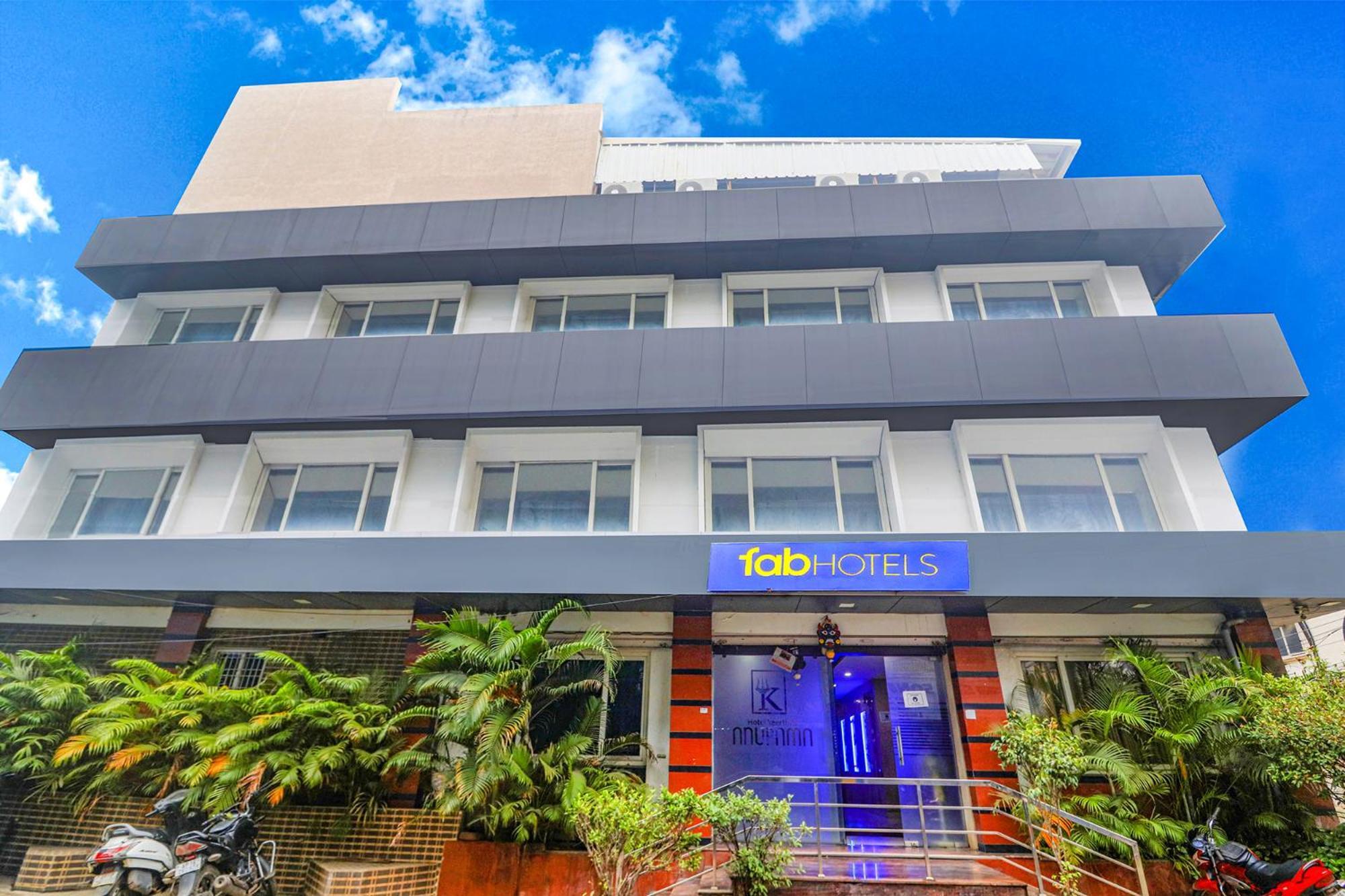 Fabhotel Keerthi'S Anupama - Nr Indira Gandhi Stadium Vijayawada Exterior photo