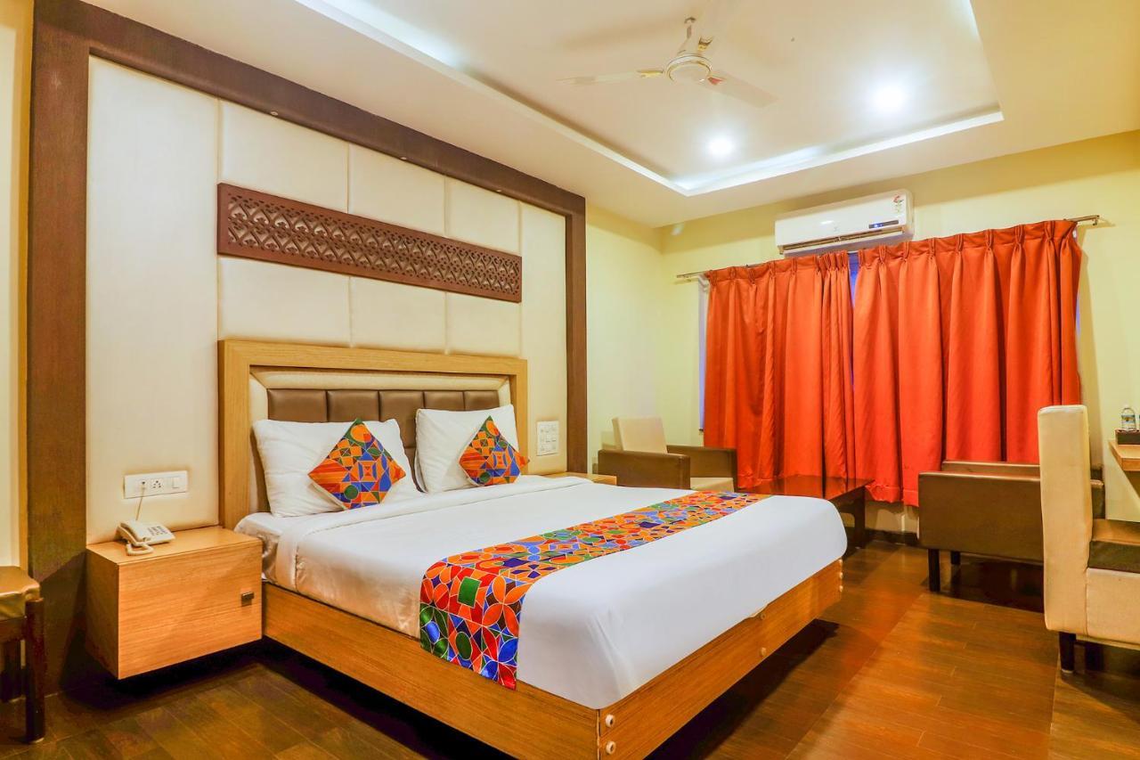 Fabhotel Keerthi'S Anupama - Nr Indira Gandhi Stadium Vijayawada Exterior photo