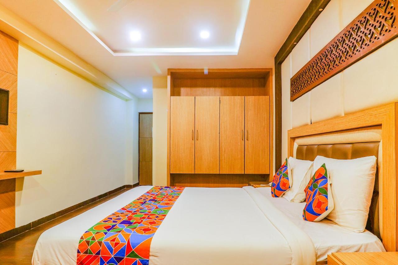 Fabhotel Keerthi'S Anupama - Nr Indira Gandhi Stadium Vijayawada Exterior photo