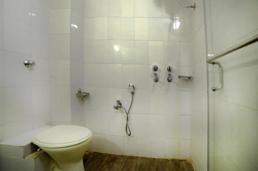 Fabhotel Keerthi'S Anupama - Nr Indira Gandhi Stadium Vijayawada Exterior photo